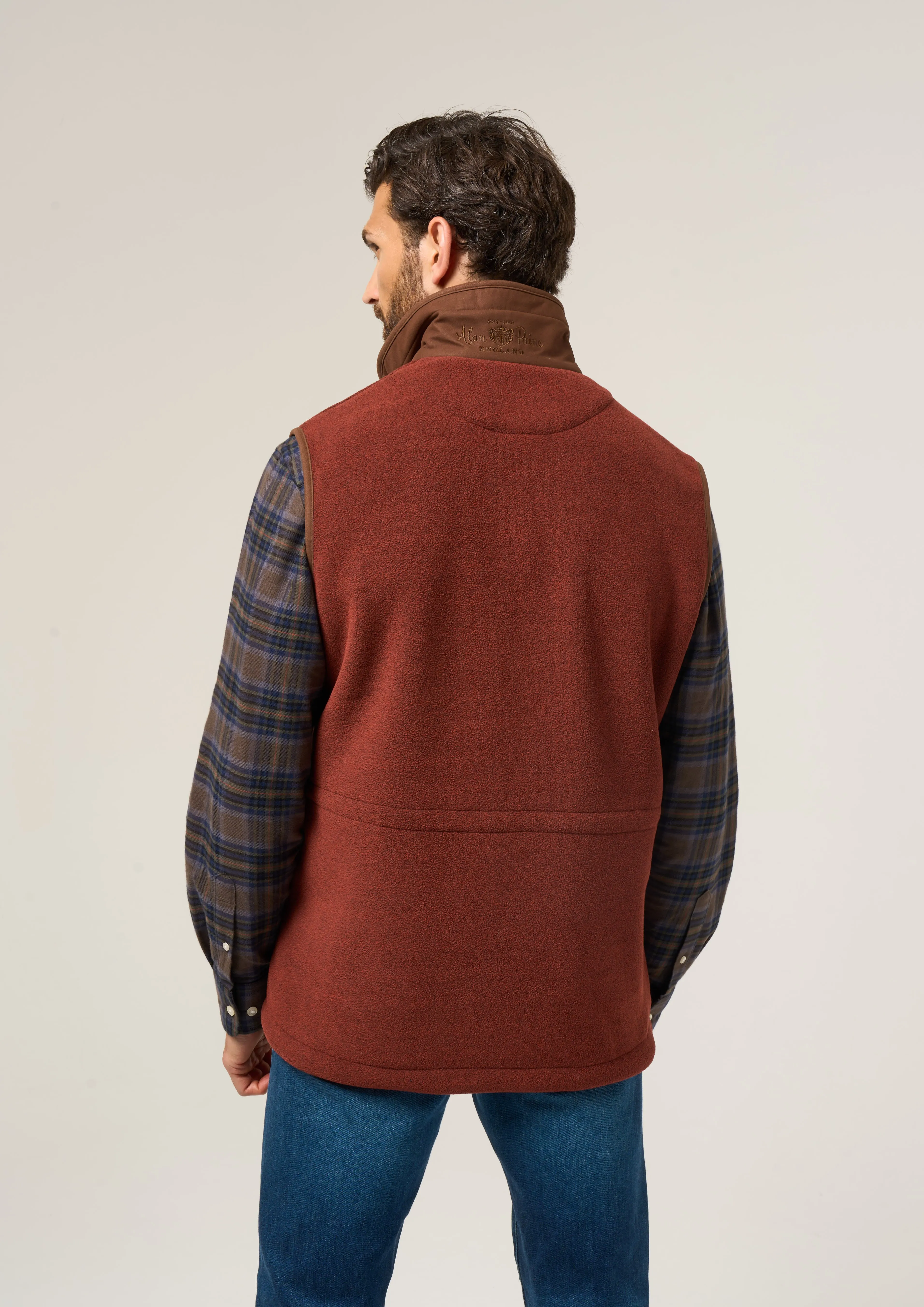 Aylsham Men's Fleece Gilet In Rust - Regular Fit