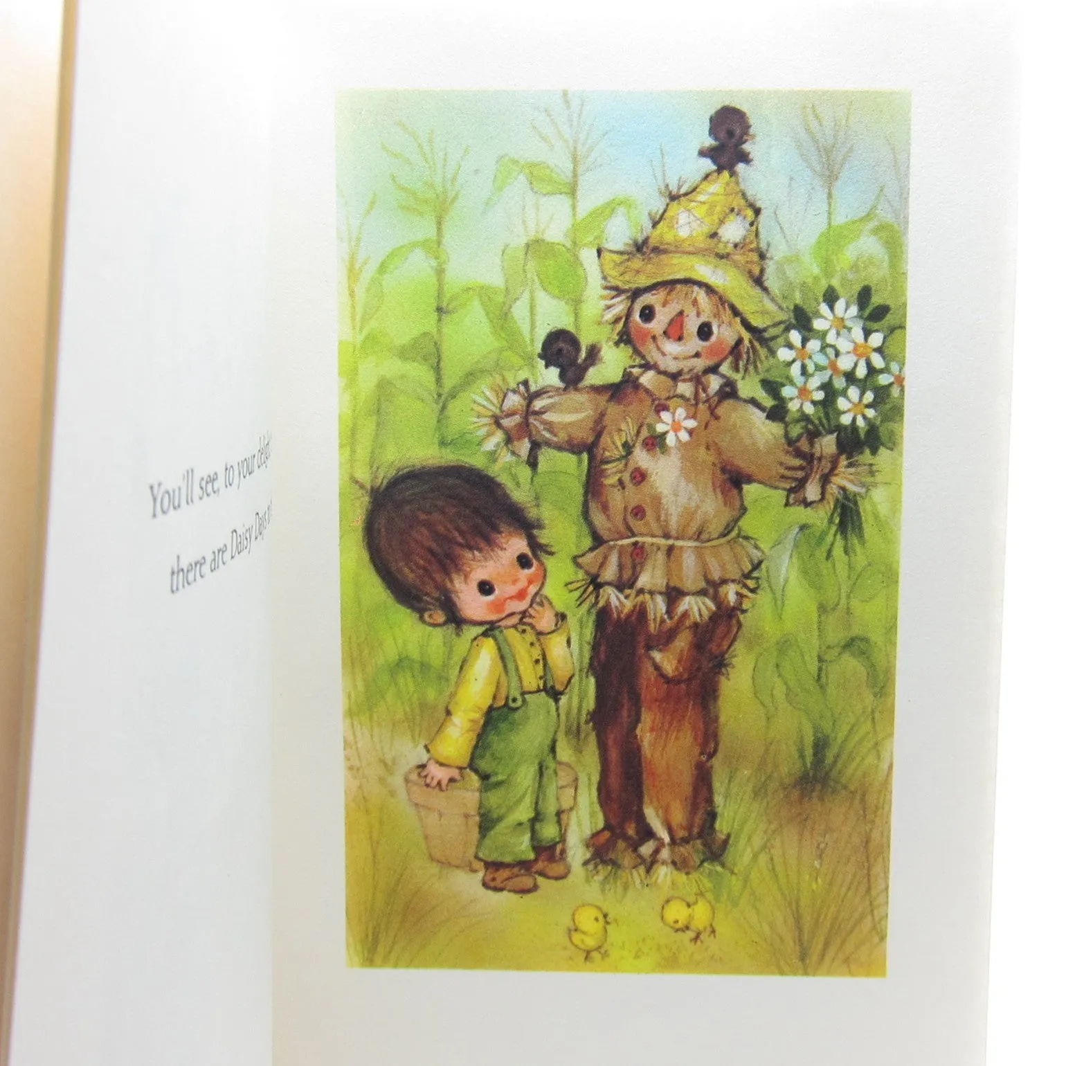 Daisy Days Vintage 1970 Hallmark Mini Book - Happy Moments of Seeking and Sharing