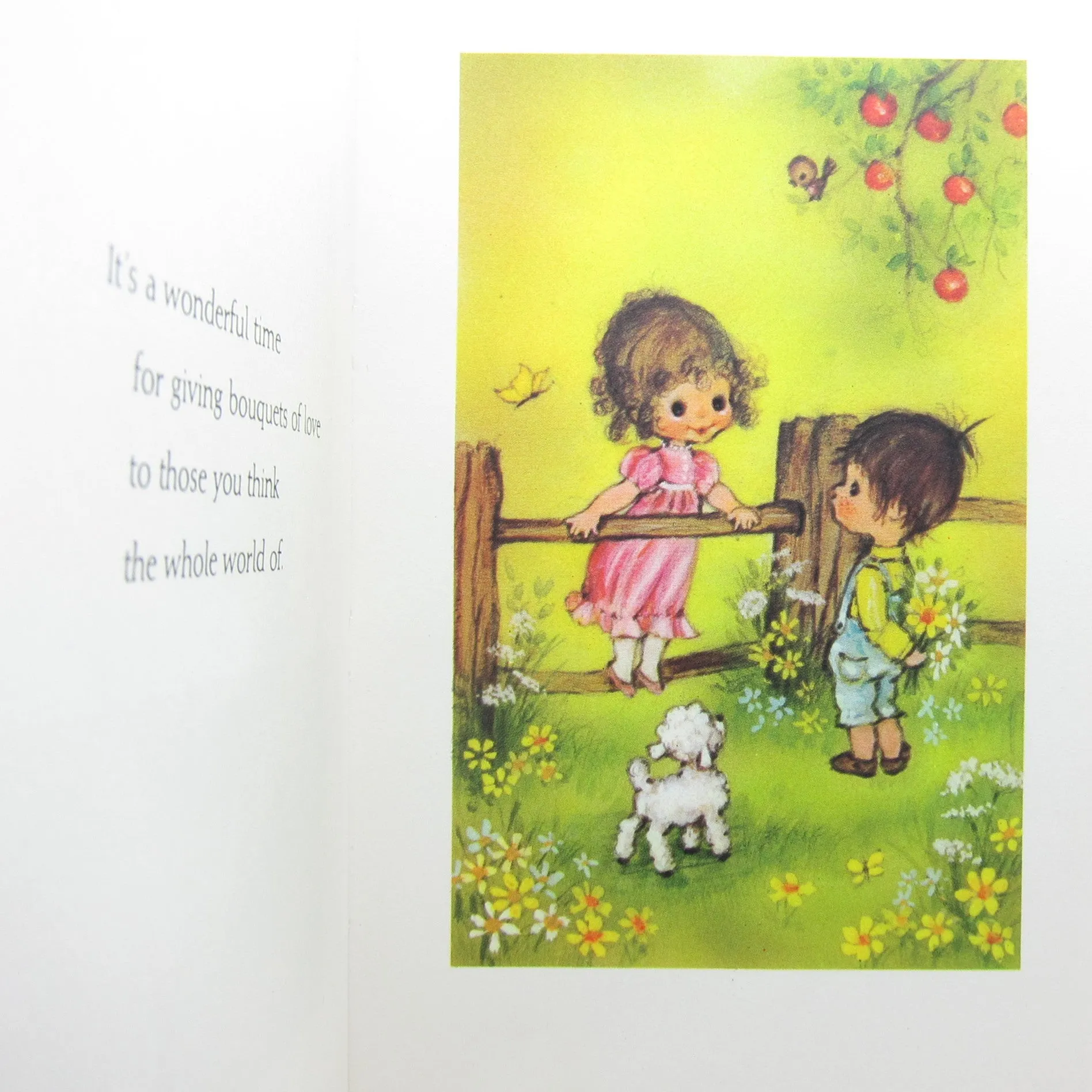 Daisy Days Vintage 1970 Hallmark Mini Book - Happy Moments of Seeking and Sharing