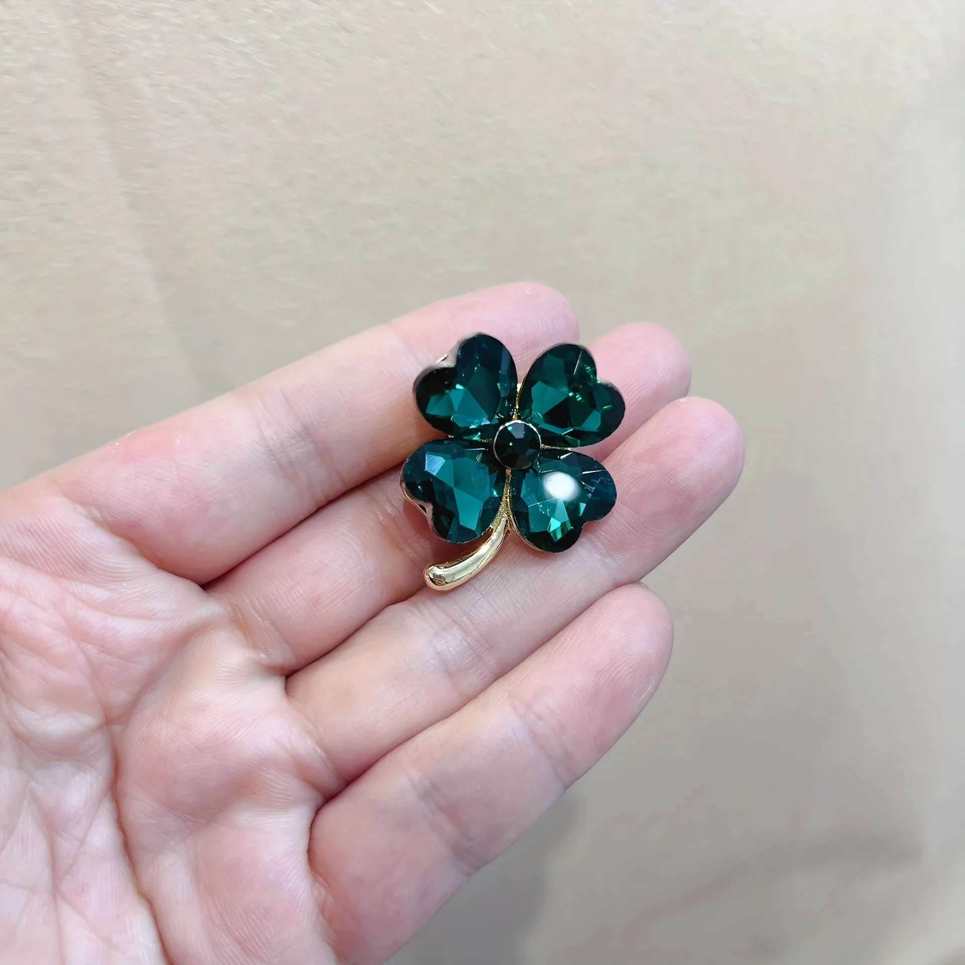 Lucky Green Crystal Clover Brooch for Womens Fashion Accessories