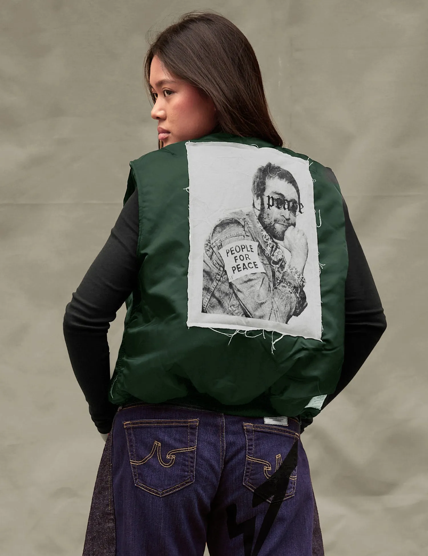 "People for Peace" Bomber Gilet in Green